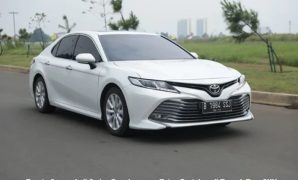 Toyota Camry Jadi Sedan Premium yang Tetap Bertahan di Tengah Tren SUV